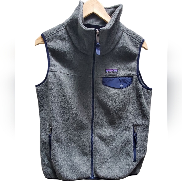 Patagonia Jackets & Blazers - Patagonia Charcoal and Navy Synchilla Fleece Vest